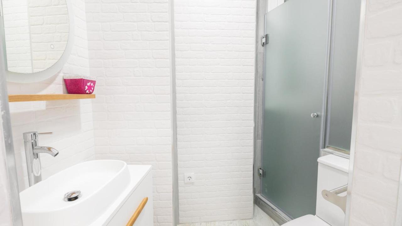 Guesthouse Room & Studio Seville La Flamenka Exterior photo